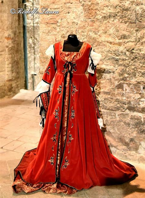 Costumi del '400 .